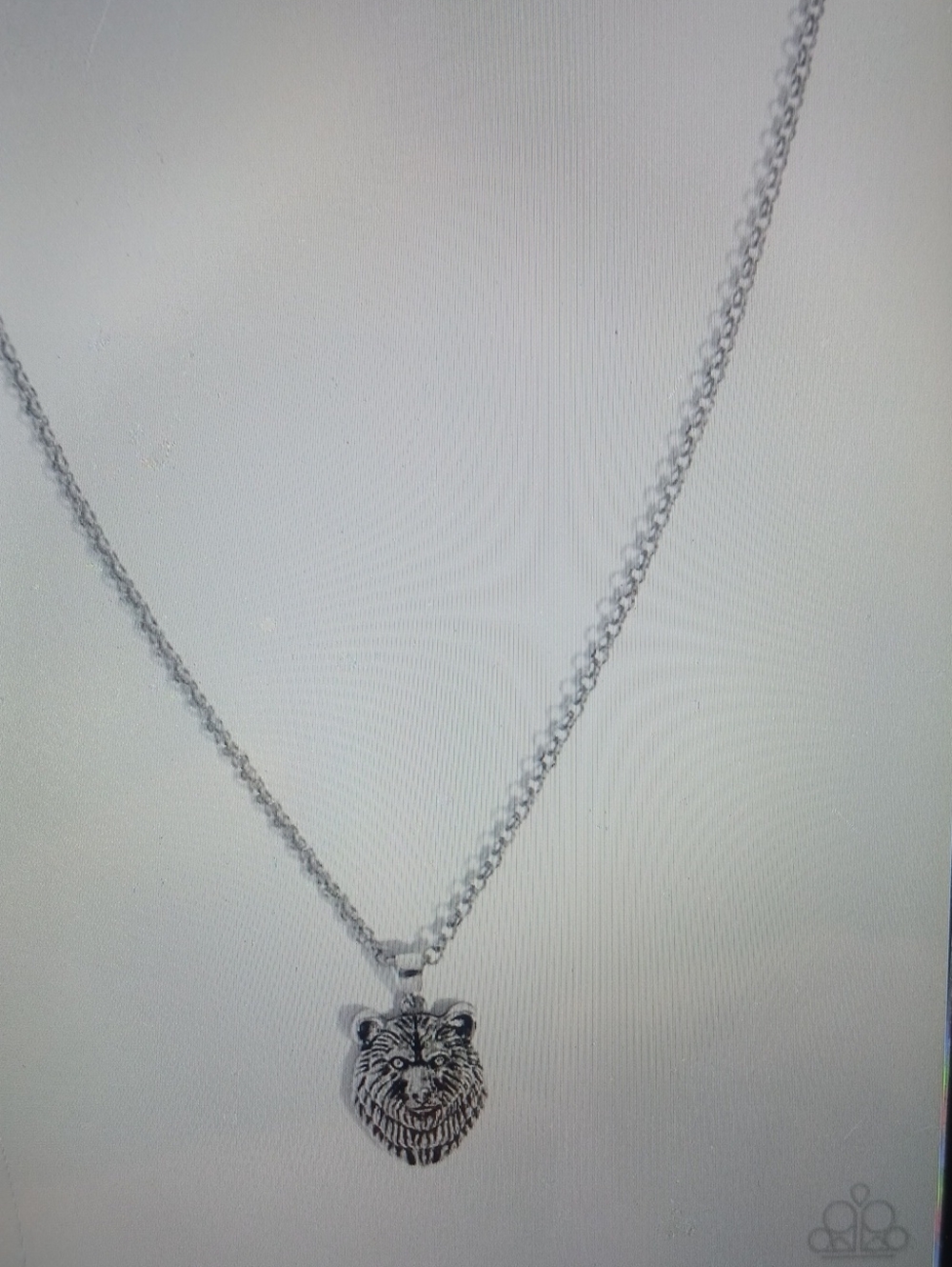 Silver Tone Wolf Head Pendant Necklace